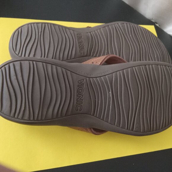 Vionic Brown Sandals/Flip Flops "Aliza" - Womens Size 11 - Picture 5 of 6